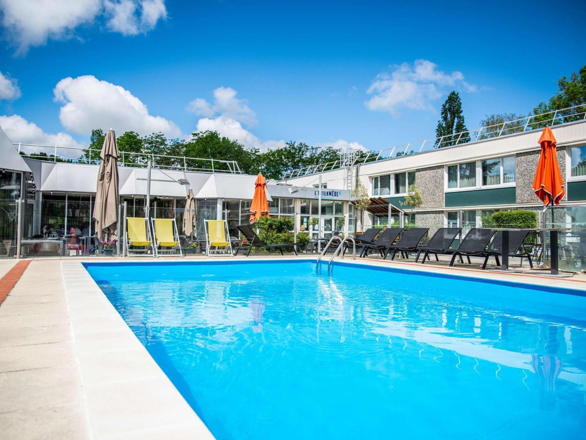 Hotel Novotel Evry Courcouronnes Exteriér fotografie